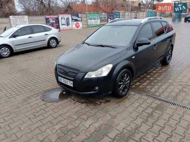 Чорний Кіа Сід, об'ємом двигуна 1.4 л та пробігом 70 тис. км за 4300 $, фото 3 на Automoto.ua