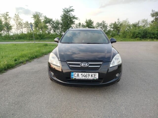 Черный Киа Сид, объемом двигателя 1.6 л и пробегом 200 тыс. км за 5499 $, фото 2 на Automoto.ua
