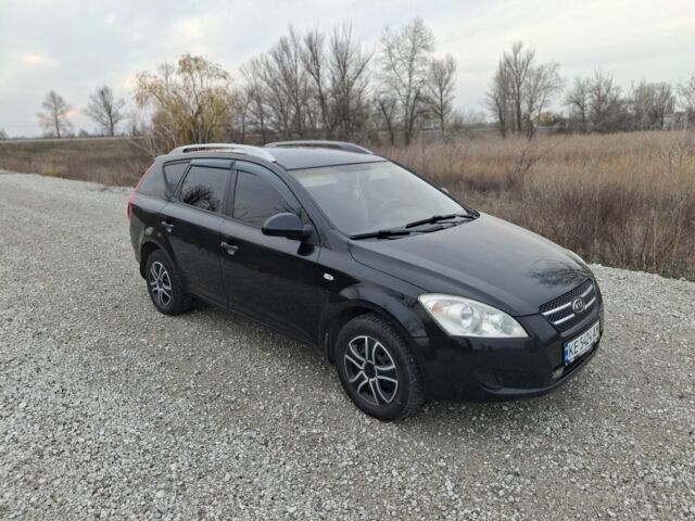 Черный Киа Сид, объемом двигателя 1.6 л и пробегом 282 тыс. км за 5300 $, фото 1 на Automoto.ua