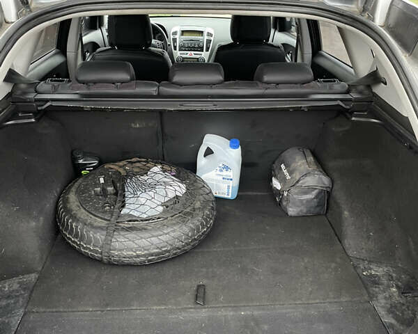 Чорний Кіа Сід, об'ємом двигуна 2 л та пробігом 225 тис. км за 6300 $, фото 8 на Automoto.ua