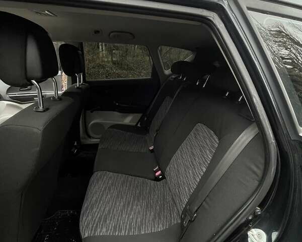 Черный Киа Сид, объемом двигателя 1.4 л и пробегом 194 тыс. км за 5600 $, фото 15 на Automoto.ua