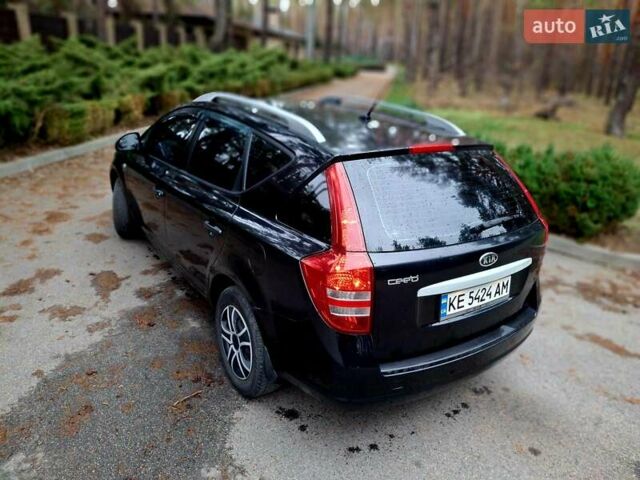 Черный Киа Сид, объемом двигателя 1.6 л и пробегом 283 тыс. км за 5250 $, фото 4 на Automoto.ua