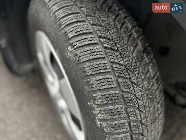 Черный Киа Сид, объемом двигателя 1.6 л и пробегом 231 тыс. км за 5500 $, фото 13 на Automoto.ua