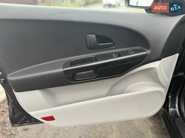 Черный Киа Сид, объемом двигателя 1.4 л и пробегом 204 тыс. км за 6350 $, фото 20 на Automoto.ua