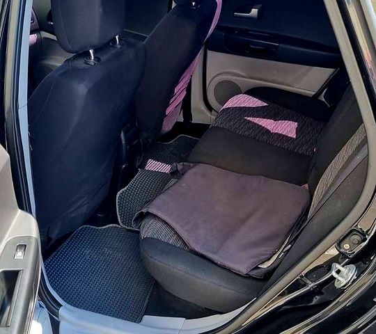 Черный Киа Сид, объемом двигателя 1.6 л и пробегом 289 тыс. км за 5200 $, фото 4 на Automoto.ua