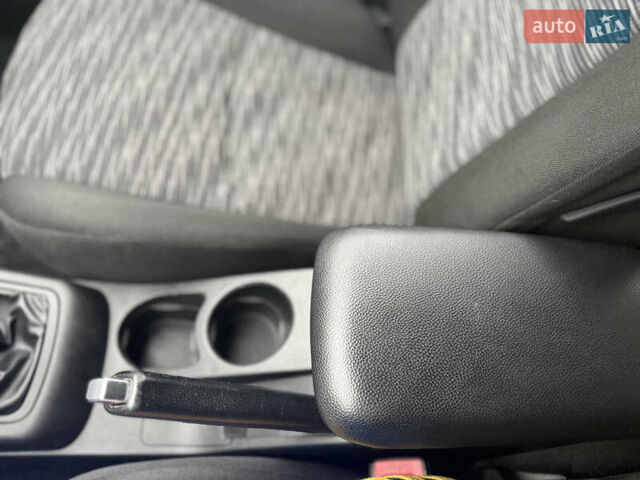 Черный Киа Сид, объемом двигателя 1.4 л и пробегом 204 тыс. км за 6350 $, фото 32 на Automoto.ua