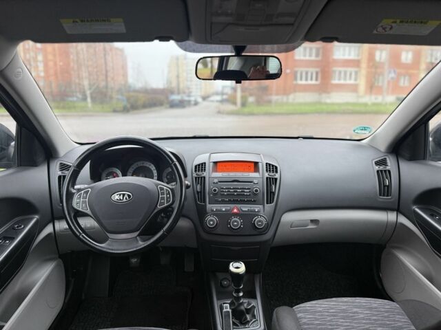 Чорний Кіа Сід, об'ємом двигуна 1.4 л та пробігом 204 тис. км за 6350 $, фото 8 на Automoto.ua