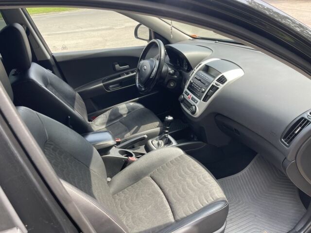 Черный Киа Сид, объемом двигателя 1.6 л и пробегом 239 тыс. км за 6300 $, фото 4 на Automoto.ua