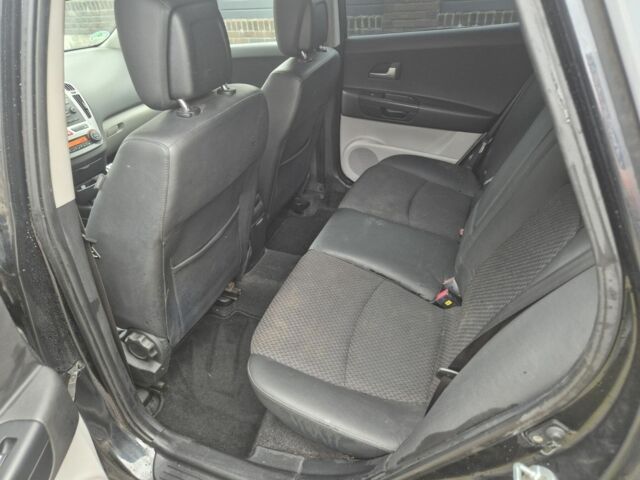 Чорний Кіа Сід, об'ємом двигуна 1.6 л та пробігом 230 тис. км за 3100 $, фото 3 на Automoto.ua