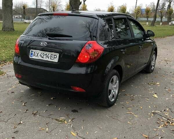 Черный Киа Сид, объемом двигателя 1.4 л и пробегом 181 тыс. км за 4450 $, фото 13 на Automoto.ua