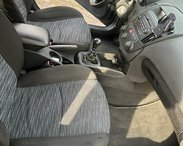 Кіа Сід 2008 у Новониколаевке на Automoto.ua Чорний Кіа Сід, об'ємом двигуна 1.6 л та пробігом 214 тис. км за 5400 $, фото 10 на Automoto.ua