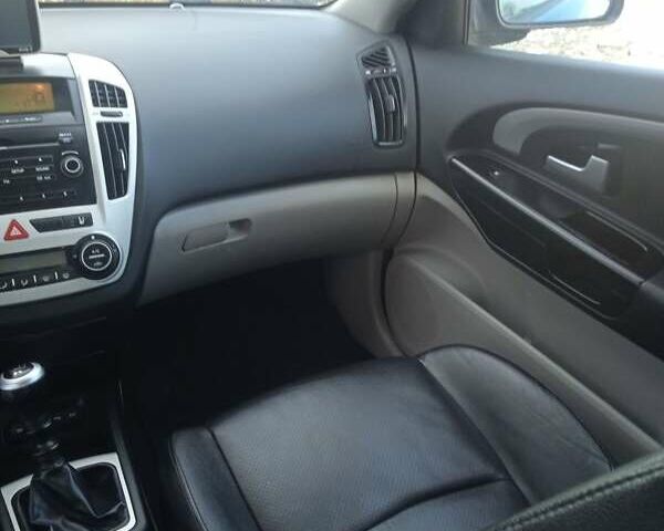 Черный Киа Сид, объемом двигателя 1.6 л и пробегом 222 тыс. км за 6350 $, фото 16 на Automoto.ua