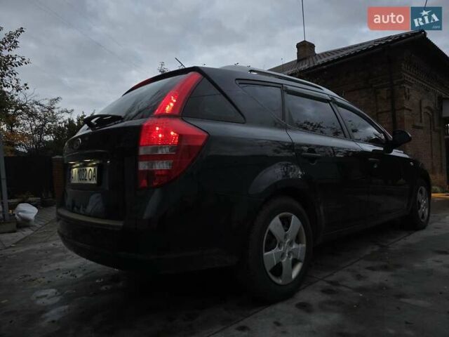 Кіа Сід 2008 у Бердичеве на Automoto.ua Чорний Кіа Сід, об'ємом двигуна 1.4 л та пробігом 167 тис. км за 4450 $, фото 7 на Automoto.ua