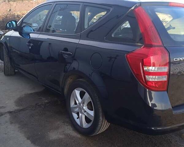 Черный Киа Сид, объемом двигателя 1.6 л и пробегом 222 тыс. км за 6350 $, фото 5 на Automoto.ua