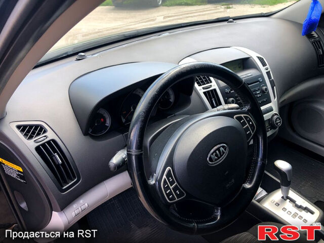 Чорний Кіа Сід, об'ємом двигуна 1.6 л та пробігом 255 тис. км за 7100 $, фото 8 на Automoto.ua