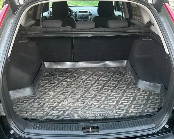 Чорний Кіа Сід, об'ємом двигуна 1.6 л та пробігом 155 тис. км за 5800 $, фото 7 на Automoto.ua