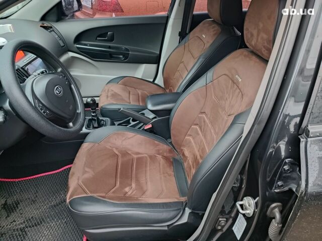 Чорний Кіа Сід, об'ємом двигуна 1.6 л та пробігом 261 тис. км за 6990 $, фото 16 на Automoto.ua