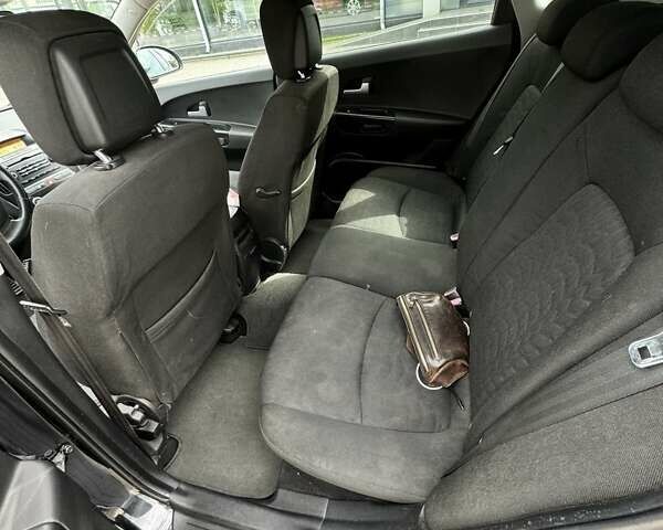 Черный Киа Сид, объемом двигателя 1.6 л и пробегом 235 тыс. км за 5300 $, фото 9 на Automoto.ua