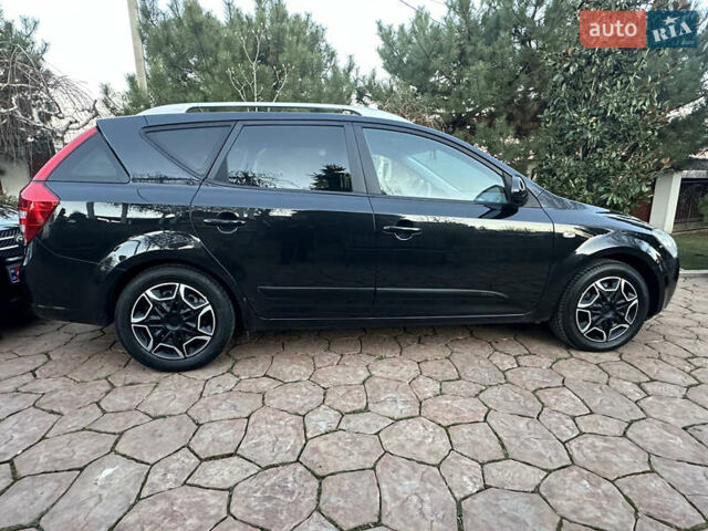 Чорний Кіа Сід, об'ємом двигуна 1.4 л та пробігом 182 тис. км за 6200 $, фото 3 на Automoto.ua