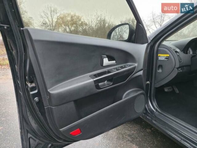 Чорний Кіа Сід, об'ємом двигуна 1.6 л та пробігом 216 тис. км за 6500 $, фото 24 на Automoto.ua