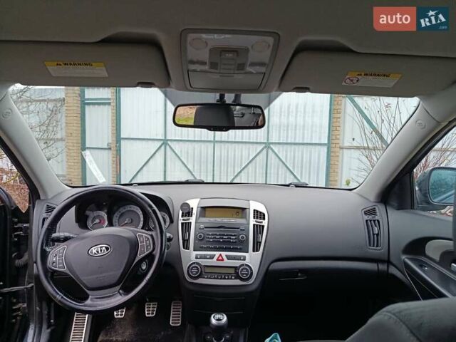Черный Киа Сид, объемом двигателя 2 л и пробегом 251 тыс. км за 3500 $, фото 10 на Automoto.ua