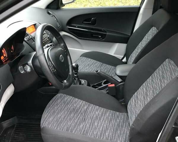 Черный Киа Сид, объемом двигателя 1.4 л и пробегом 181 тыс. км за 4450 $, фото 5 на Automoto.ua