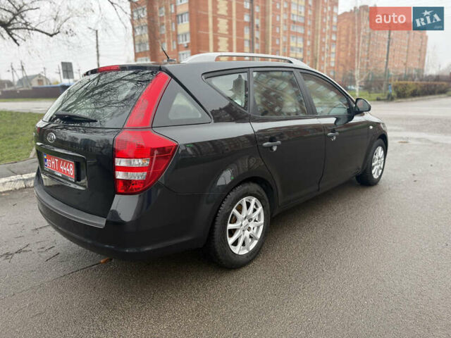 Черный Киа Сид, объемом двигателя 1.4 л и пробегом 204 тыс. км за 6350 $, фото 6 на Automoto.ua