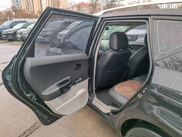Чорний Кіа Сід, об'ємом двигуна 1.6 л та пробігом 261 тис. км за 6990 $, фото 9 на Automoto.ua