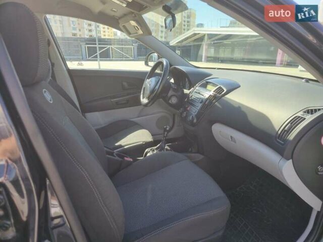 Черный Киа Сид, объемом двигателя 1.59 л и пробегом 227 тыс. км за 6000 $, фото 7 на Automoto.ua