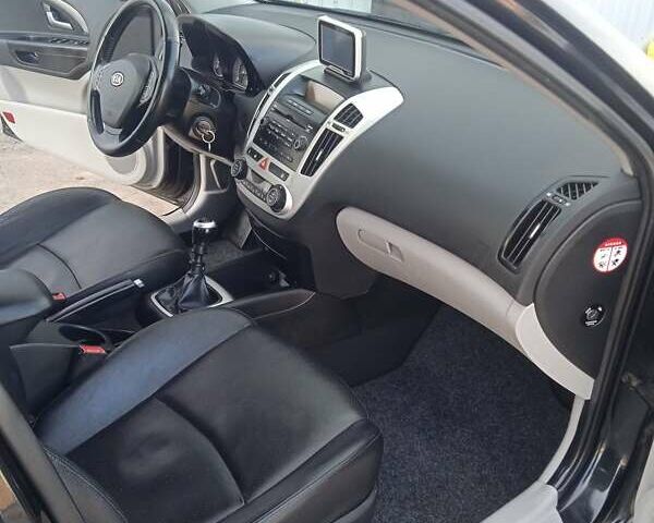 Черный Киа Сид, объемом двигателя 1.6 л и пробегом 222 тыс. км за 6350 $, фото 13 на Automoto.ua