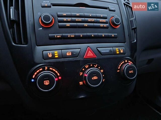 Чорний Кіа Сід, об'ємом двигуна 1.4 л та пробігом 167 тис. км за 4900 $, фото 20 на Automoto.ua