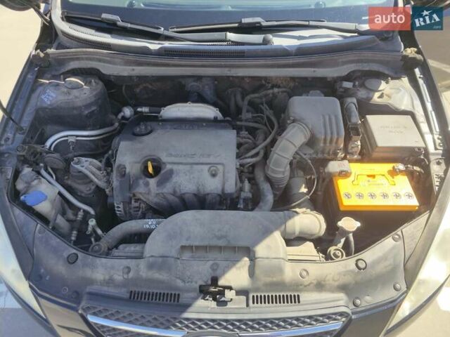 Черный Киа Сид, объемом двигателя 1.59 л и пробегом 227 тыс. км за 6000 $, фото 13 на Automoto.ua