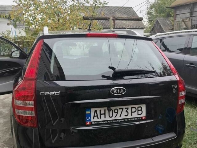 Черный Киа Сид, объемом двигателя 1.4 л и пробегом 175 тыс. км за 5700 $, фото 2 на Automoto.ua
