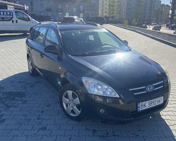 Кіа Сід 2008 у Львові на Automoto.ua Чорний Кіа Сід, об'ємом двигуна 1.4 л та пробігом 228 тис. км за 4800 $, фото 2 на Automoto.ua