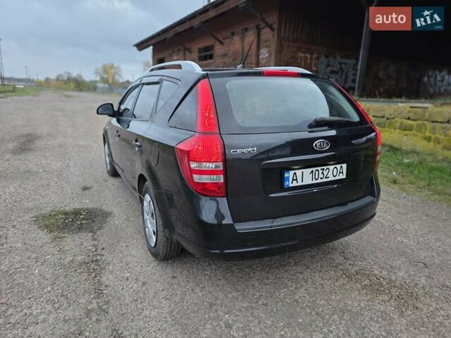 Киа Сид 2008 в Бердичеве на Automoto.ua Черный Киа Сид, объемом двигателя 1.4 л и пробегом 167 тыс. км за 4950 $, фото 4 на Automoto.ua