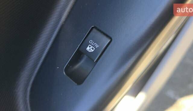 Черный Киа Сид, объемом двигателя 1.6 л и пробегом 199 тыс. км за 5500 $, фото 25 на Automoto.ua