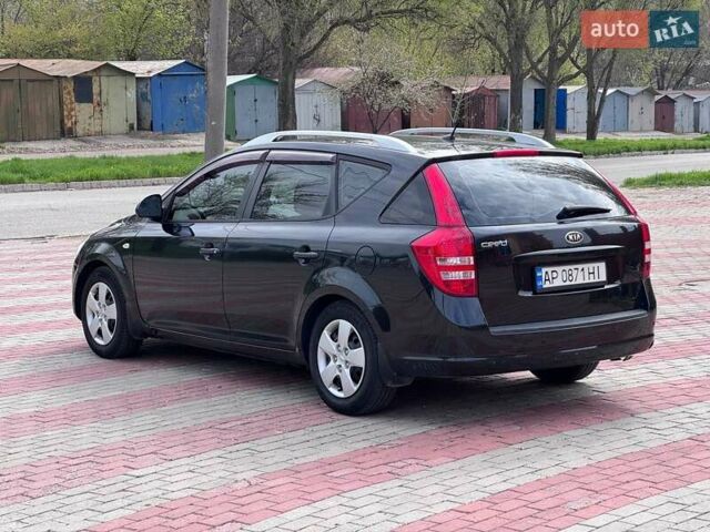 Чорний Кіа Сід, об'ємом двигуна 1.6 л та пробігом 218 тис. км за 5999 $, фото 5 на Automoto.ua