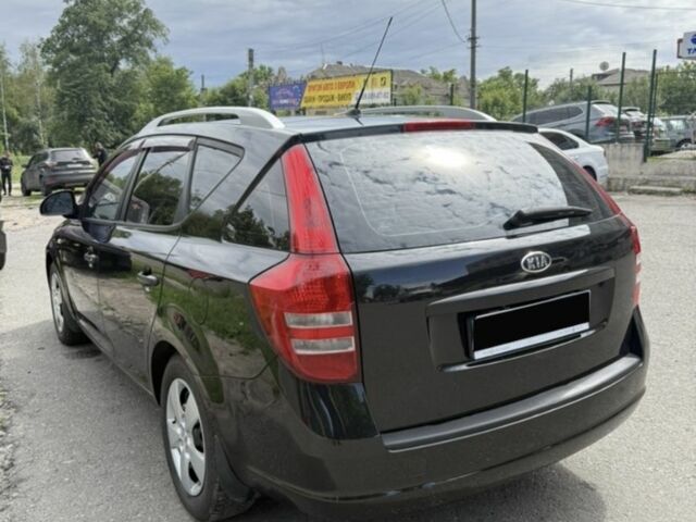 Черный Киа Сид, объемом двигателя 1.6 л и пробегом 186 тыс. км за 5900 $, фото 3 на Automoto.ua