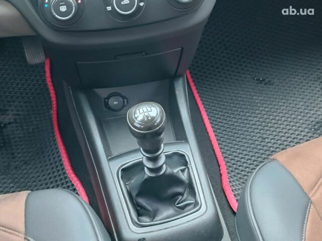 Чорний Кіа Сід, об'ємом двигуна 1.6 л та пробігом 261 тис. км за 6990 $, фото 14 на Automoto.ua