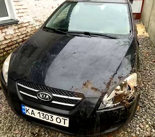 Чорний Кіа Сід, об'ємом двигуна 1.6 л та пробігом 246 тис. км за 2700 $, фото 1 на Automoto.ua