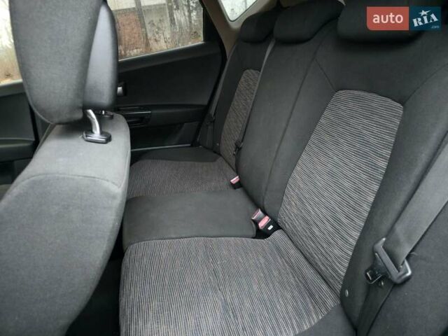 Чорний Кіа Сід, об'ємом двигуна 1.6 л та пробігом 216 тис. км за 6500 $, фото 20 на Automoto.ua