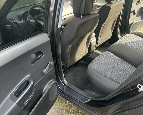 Кіа Сід 2008 у Новониколаевке на Automoto.ua Чорний Кіа Сід, об'ємом двигуна 1.6 л та пробігом 214 тис. км за 5400 $, фото 15 на Automoto.ua