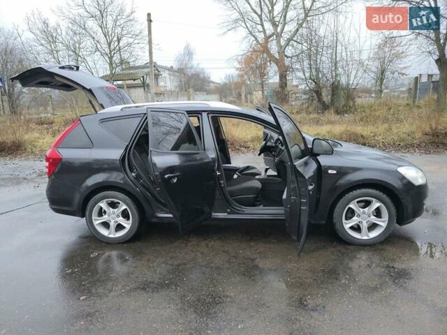 Чорний Кіа Сід, об'ємом двигуна 1.6 л та пробігом 216 тис. км за 6500 $, фото 7 на Automoto.ua