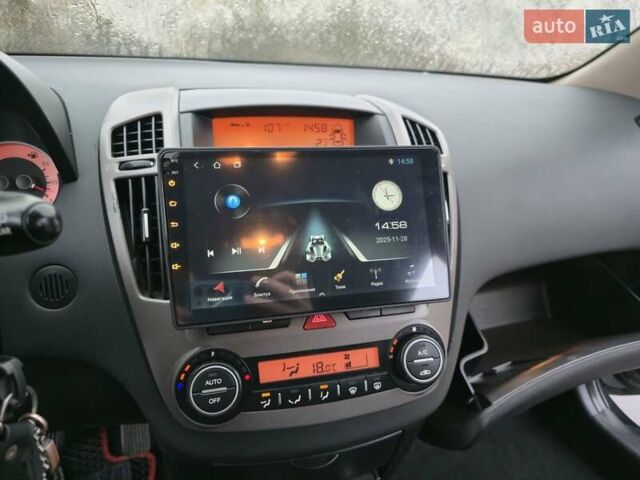 Чорний Кіа Сід, об'ємом двигуна 1.6 л та пробігом 216 тис. км за 6500 $, фото 16 на Automoto.ua