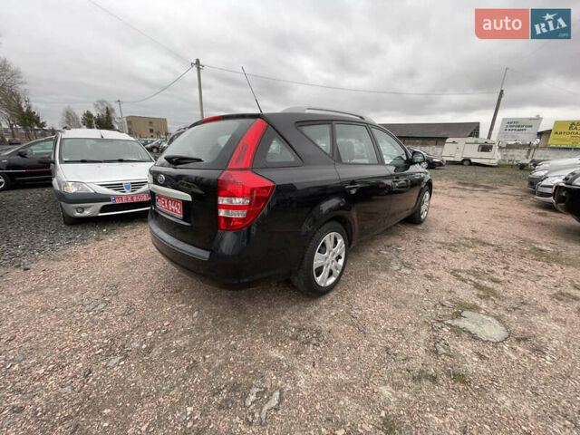 Черный Киа Сид, объемом двигателя 1.4 л и пробегом 256 тыс. км за 5200 $, фото 4 на Automoto.ua