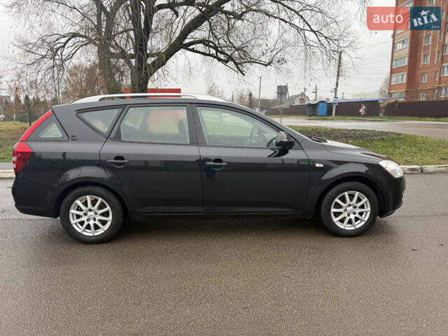 Черный Киа Сид, объемом двигателя 1.4 л и пробегом 204 тыс. км за 6350 $, фото 7 на Automoto.ua