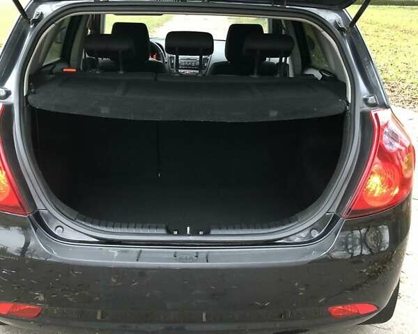 Черный Киа Сид, объемом двигателя 1.4 л и пробегом 181 тыс. км за 4450 $, фото 18 на Automoto.ua