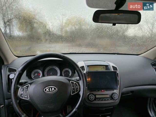 Чорний Кіа Сід, об'ємом двигуна 1.6 л та пробігом 216 тис. км за 6500 $, фото 10 на Automoto.ua