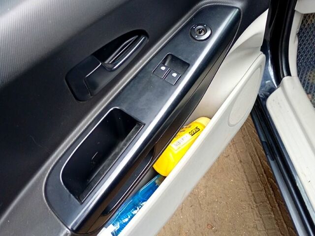 Чорний Кіа Сід, об'ємом двигуна 1.6 л та пробігом 258 тис. км за 6500 $, фото 12 на Automoto.ua