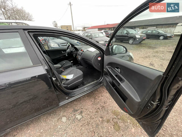 Черный Киа Сид, объемом двигателя 1.4 л и пробегом 256 тыс. км за 5200 $, фото 9 на Automoto.ua